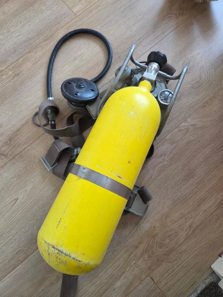 Oud ademluchttoestel brandweer - Decoratie/Verzameling, Ophalen