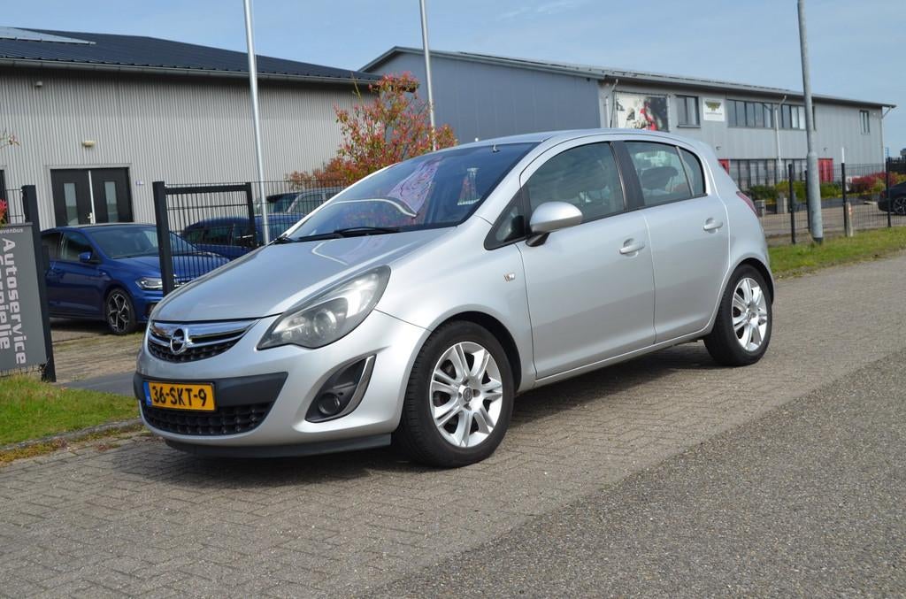 Opel Corsa 1.4-16V Cosmo Automaat|LPG|Navi|Cruise, Euro 5, 101 pk, Gebruikt, 1398 cc