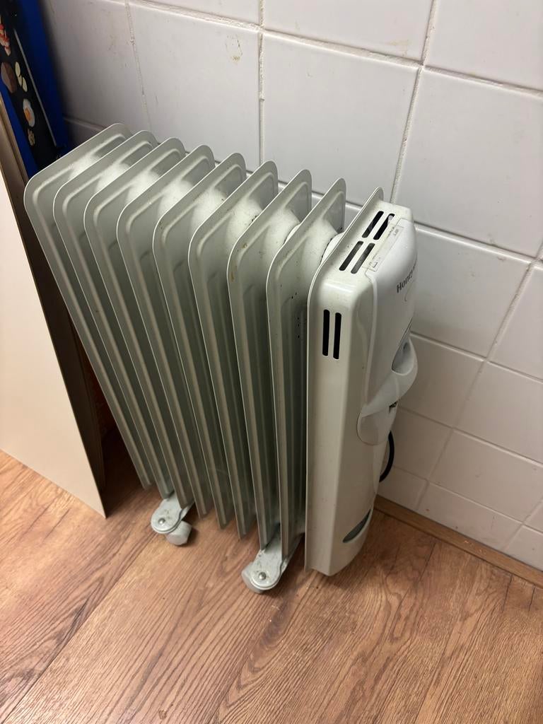Honeywell Oliegevulde Radiator - Elektrische Kachel, Doe-het-zelf en Verbouw, Ophalen, 30 tot 80 cm, Gebruikt, Radiator