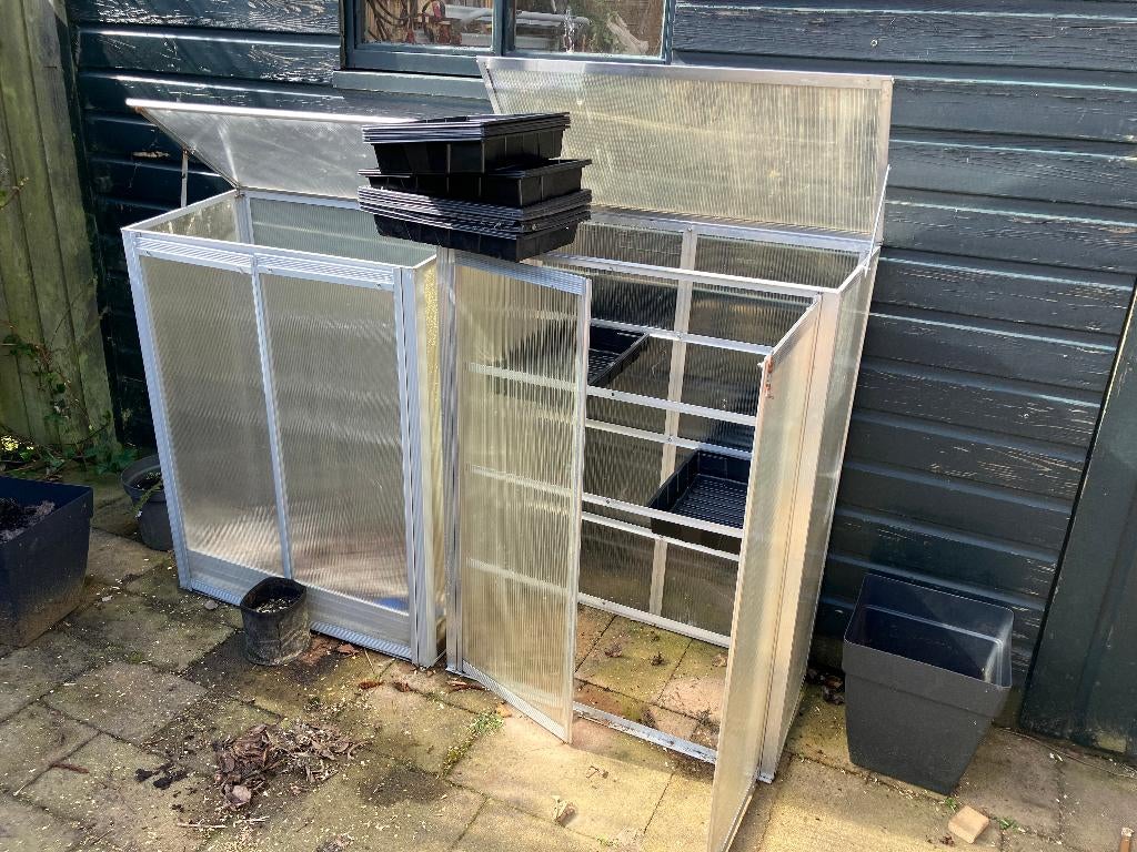 2 muurkasjes 40x76x100cm hoog met 16 kweekbakken, Tuin en Terras, Kassen, Ophalen, Muurkas, Aluminium, Polycarbonaat