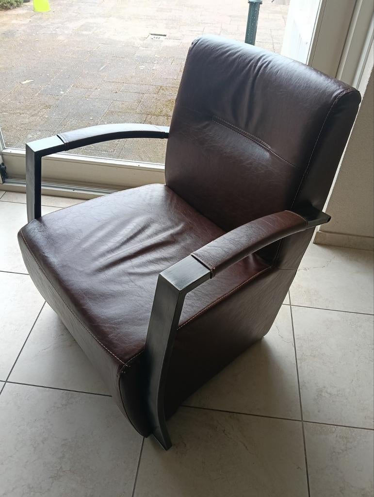 Fauteuil bruin, Ophalen, Gebruikt, 75 tot 100 cm, 50 tot 75 cm