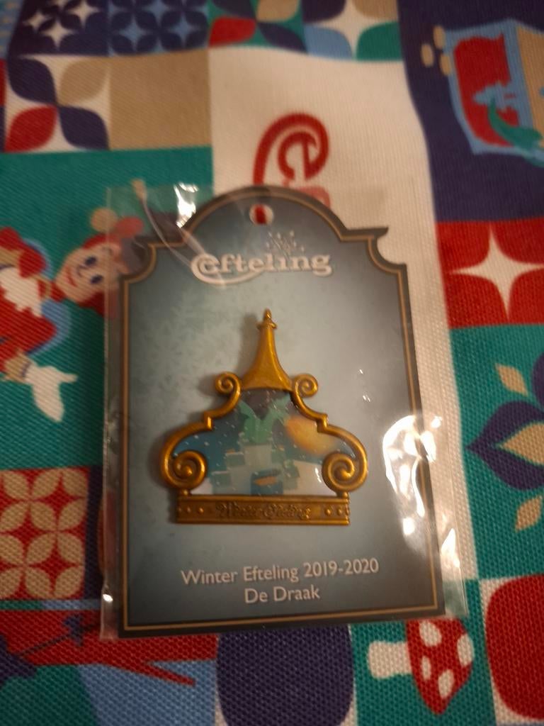 Efteling '19/'20 winter pin, Verzamelen, Efteling, Ophalen of Verzenden, Nieuw, Button of Speldje