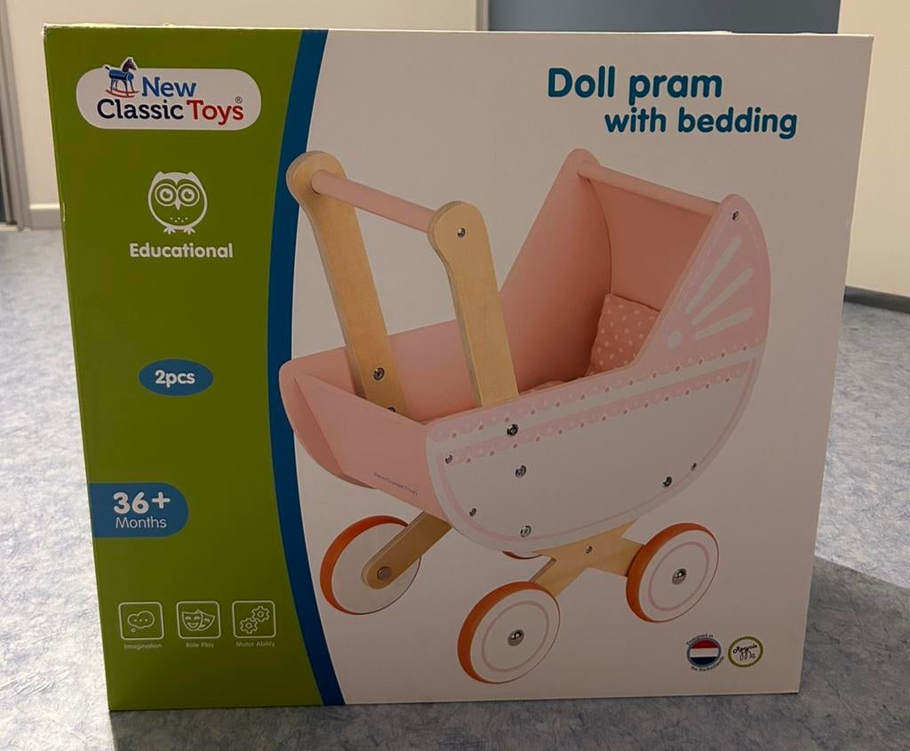 Houten poppenwagen incl. dekbedje roze, Ophalen of Verzenden, Nieuw