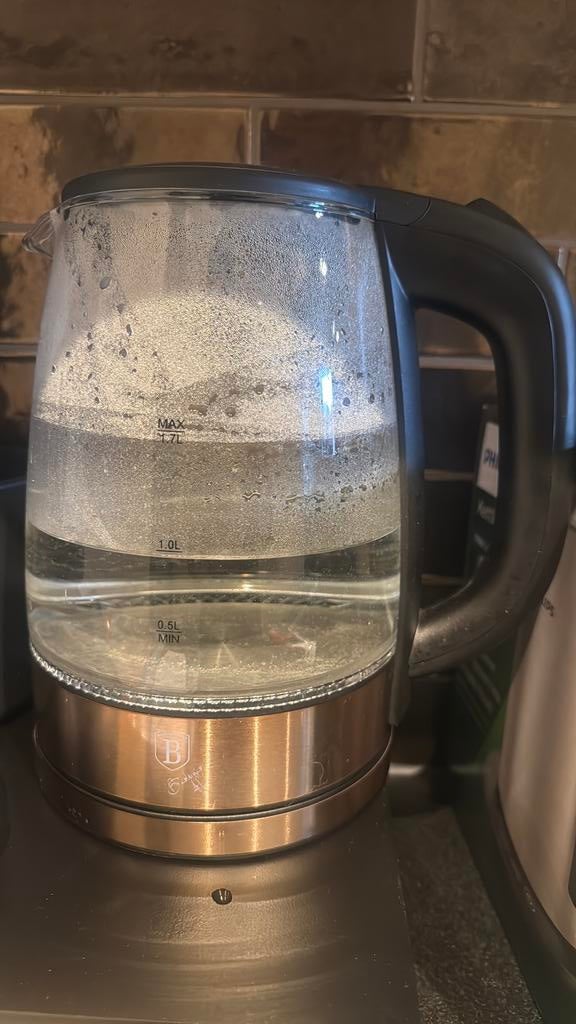 Waterkoker berlinger haus, 1 tot 2 liter, Ophalen, Zo goed als nieuw