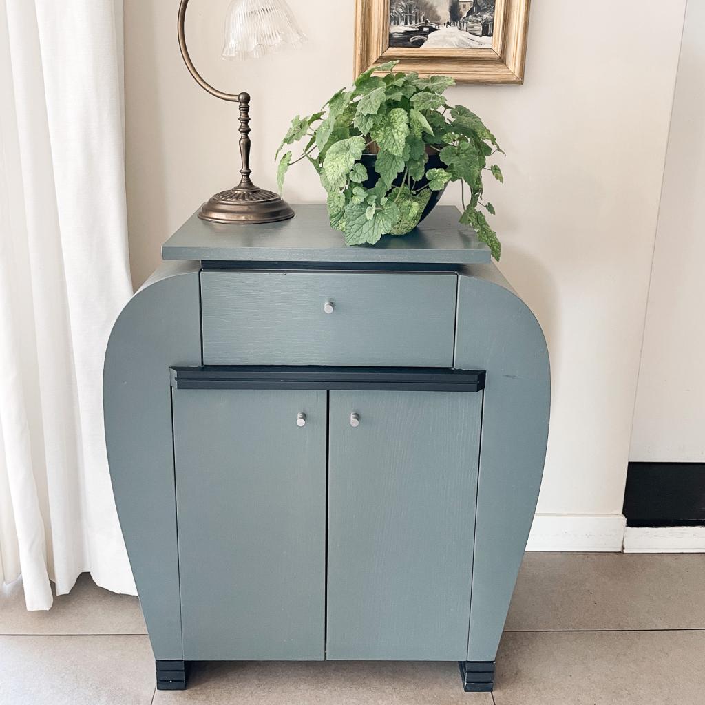 Handgemaakte Wandkast in Vintage Art Deco Stijl, Dressoir, Huis en Inrichting, Kasten | Dressoirs, Ophalen, Met deur(en), Eikenhout