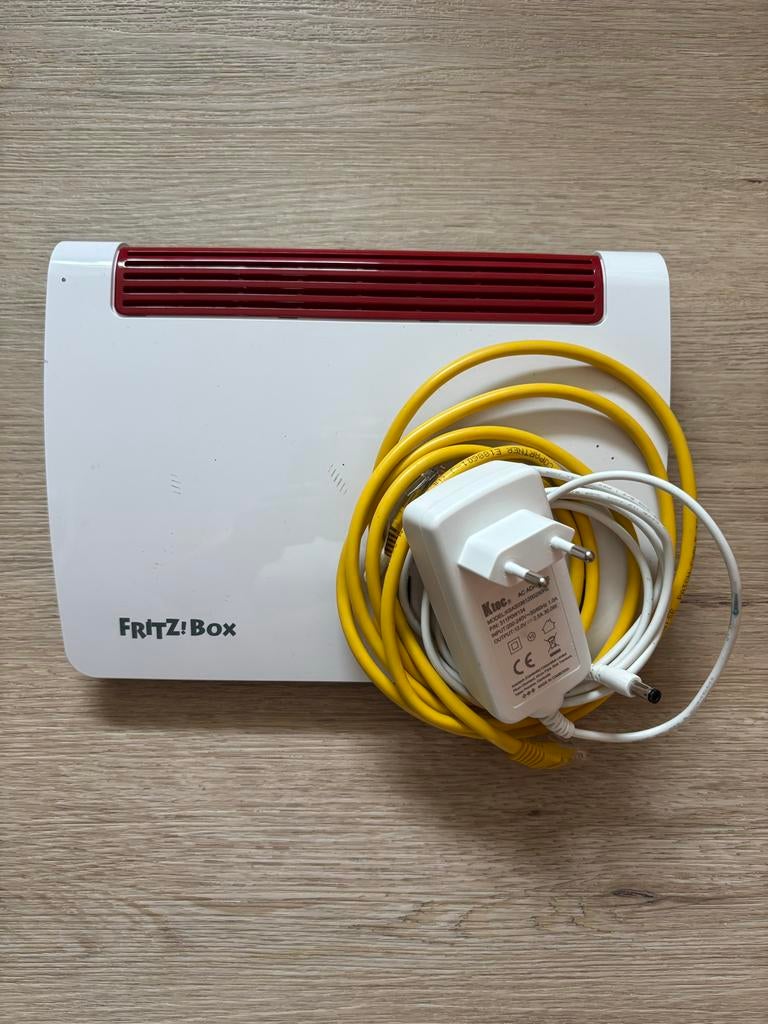 Fritz! Box Router - Betrouwbare internetverbinding, Computers en Software, Routers en Modems, Ophalen, Gebruikt, Router