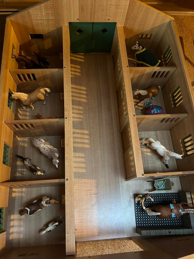 Houten paardenstal, Ophalen, Gebruikt