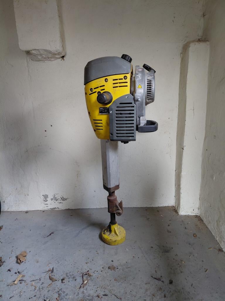 Palenrammer wacker sloophamer, Ophalen