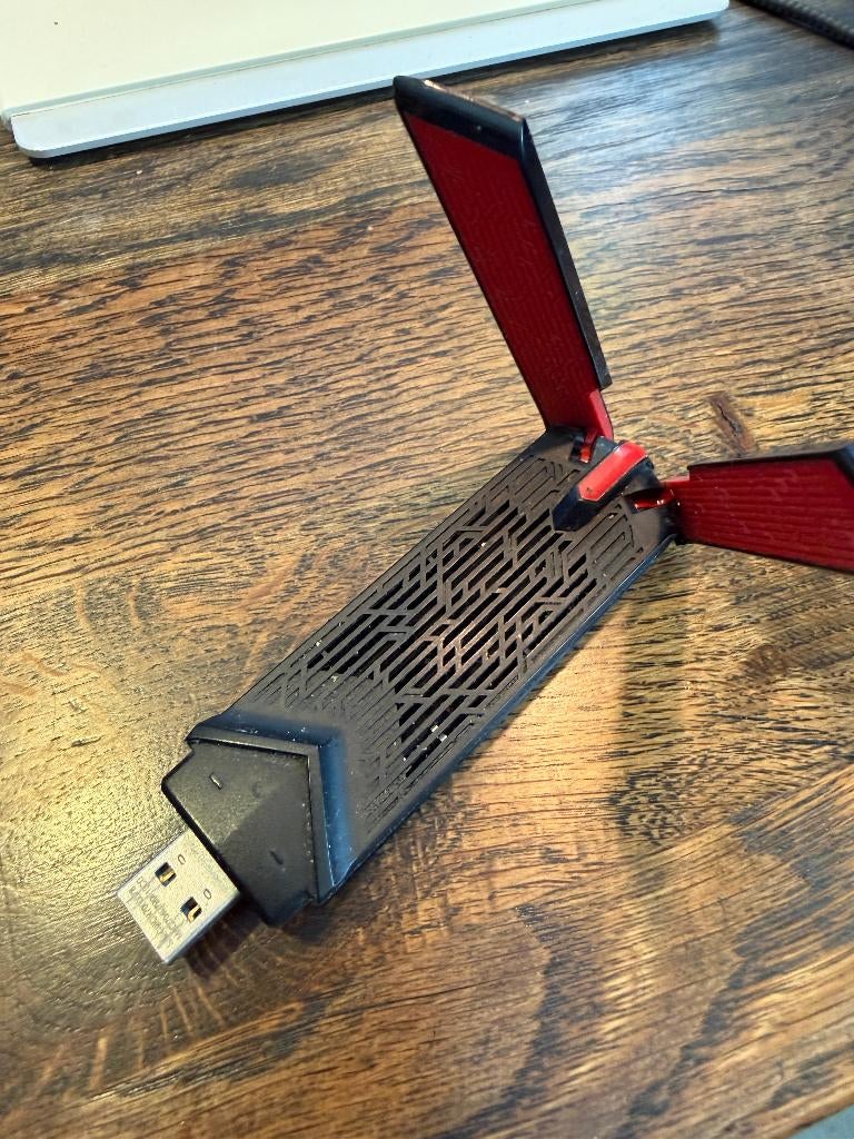 Asus USB-AC68 WiFi adapter, Ophalen of Verzenden, Gebruikt, Extern, Asus