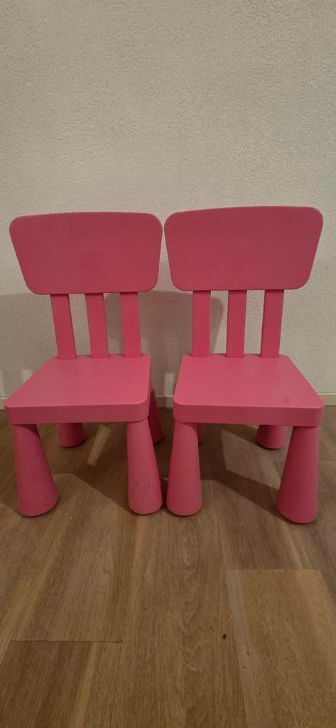 2x IKEA MAMMUT kinderstoel roze, Kinderen en Baby's, Kinderkamer | Tafels en Stoelen, Ophalen, Gebruikt, Stoel(en)