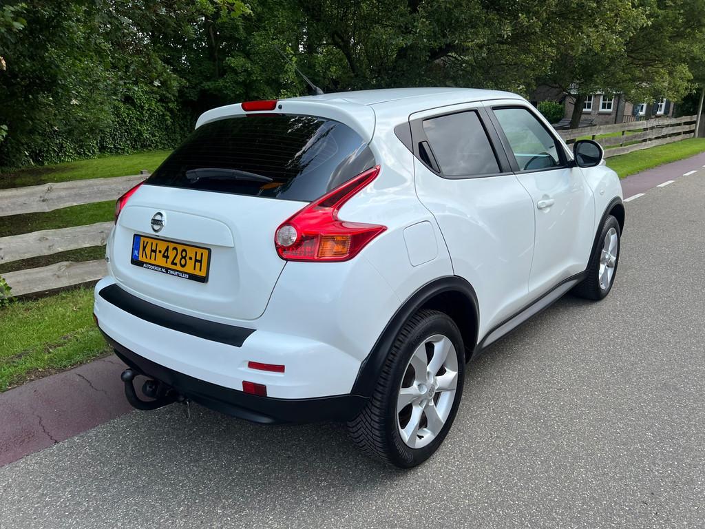 Nissan Juke 1.6 Acenta Camera Trekhaak Clima, Auto's, Voorwielaandrijving, Euro 5, Stof, Zwart