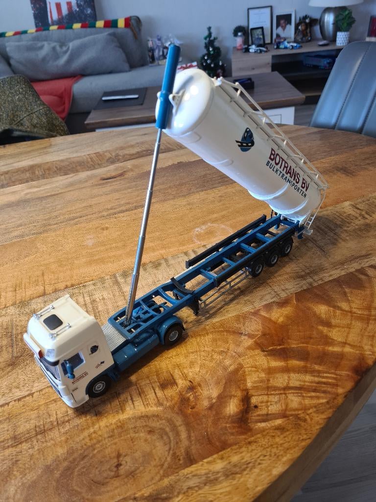 daf xf 105, Ophalen of Verzenden, Zo goed als nieuw, Bus of Vrachtwagen, Lion Toys