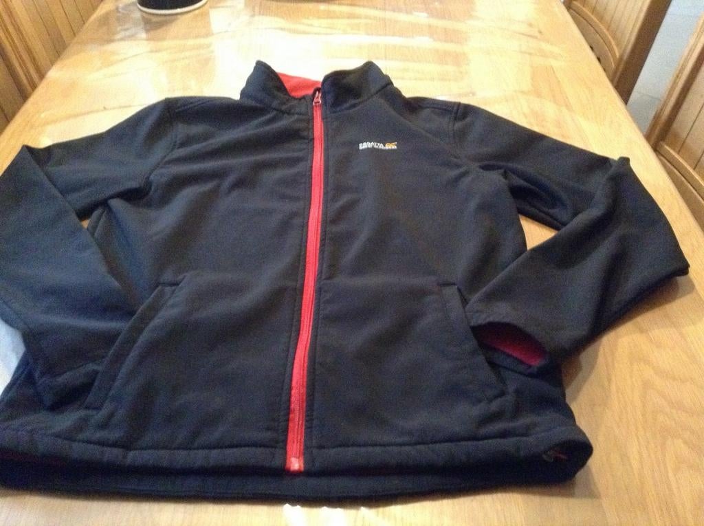 Softshell jas Softshelljack  ( dames 34 of  kids 170/176 ), Ophalen of Verzenden, Zo goed als nieuw, Overige typen