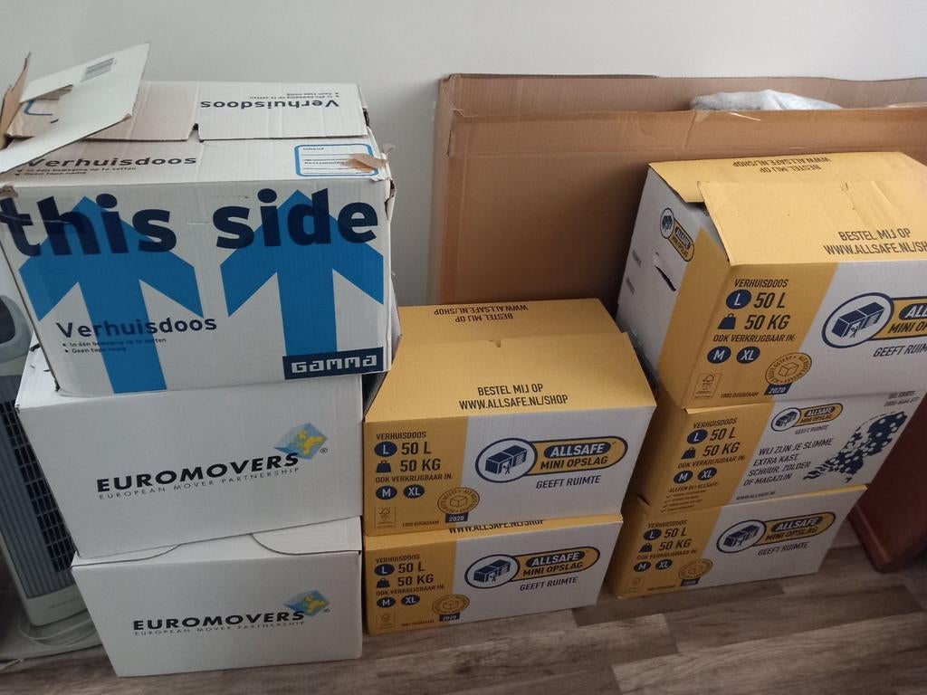 Honderden CD,S en DVD,S, Ophalen, Gebruikt, Europees