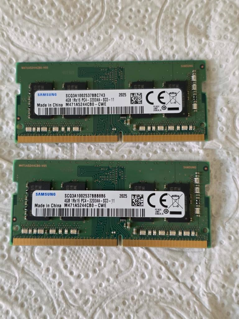 2x Samsung 4GB DDR4 RAM geheugen, Computers en Software, RAM geheugen, Ophalen
