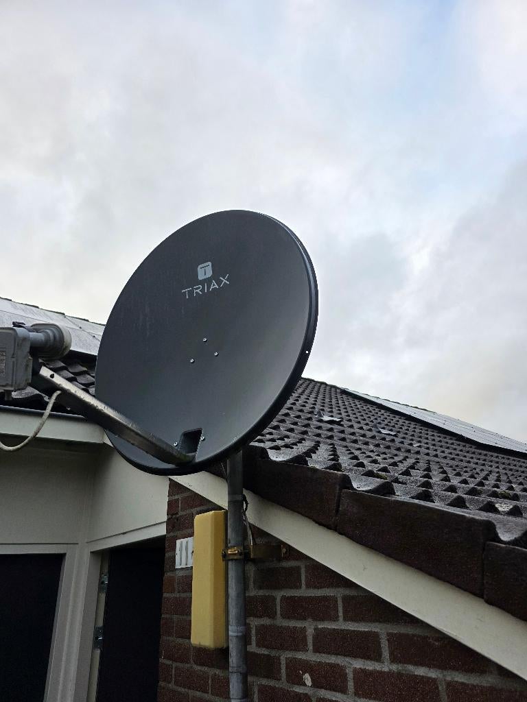 Schotelantenne Triax, Ophalen, Zo goed als nieuw, (Schotel)antenne, Overige merken