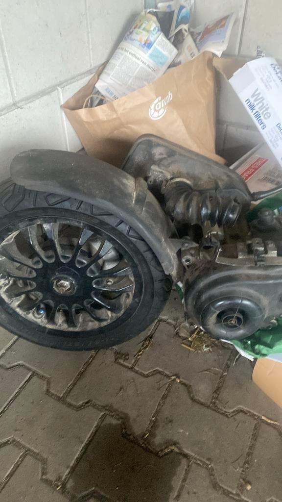 Vespa 80cc euro 4 2019 Malossi Motorblok, Fietsen en Brommers, Brommeronderdelen | Scooters, Ophalen, Gebruikt, Blok, Vespa