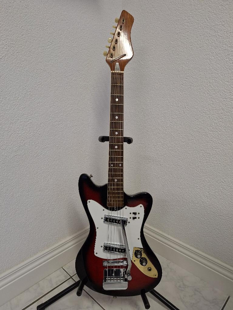 Vintage Teisco Jag Shape Elektrische Gitaar, Muziek en Instrumenten, Snaarinstrumenten | Gitaren | Elektrisch, Ophalen, Gebruikt