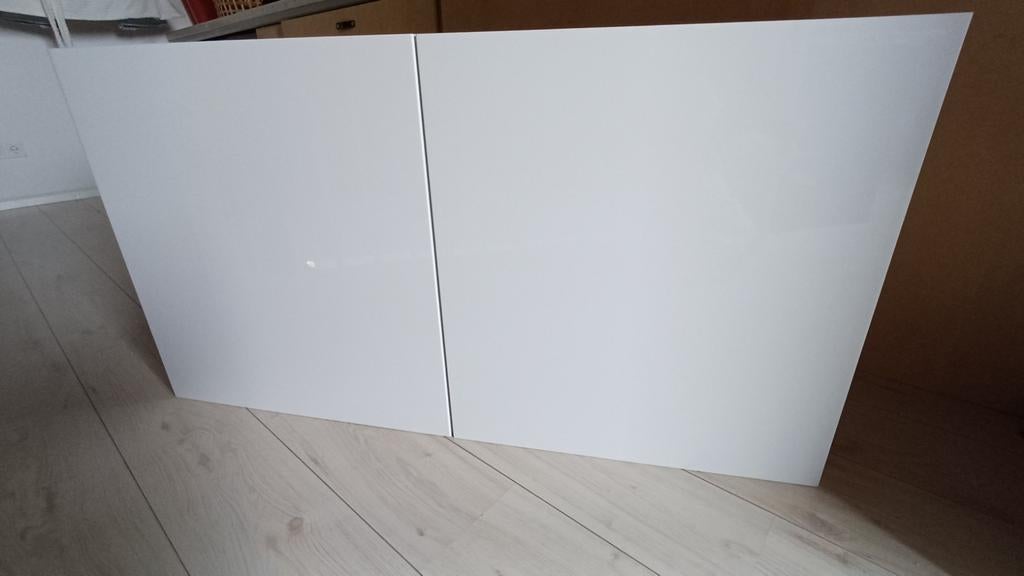 Zgan houten wandkast Besta wit hoogglans / gratis bureaublad, Huis en Inrichting, Bureaus, Ophalen, Zo goed als nieuw