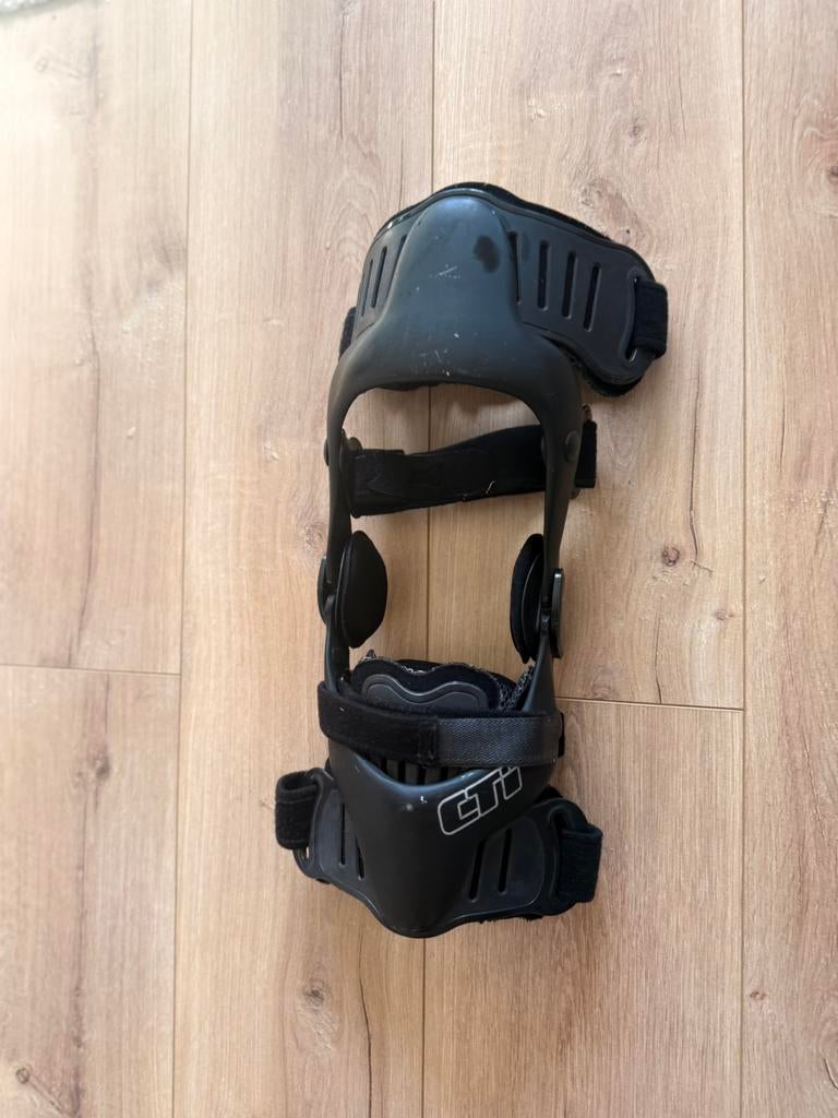 CTI Kniebrace | links, Diversen, Braces, Ophalen of Verzenden, Gebruikt
