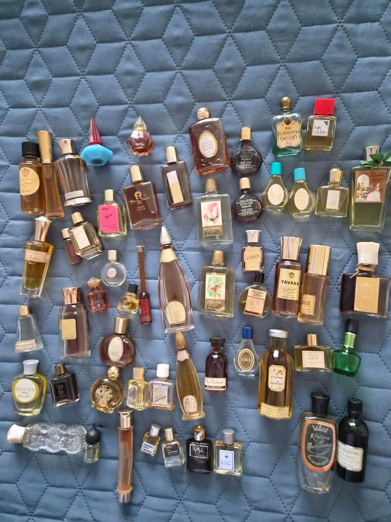 Diverse oude parfumflesjes, Verzamelen, Parfumverzamelingen, Ophalen of Verzenden, Miniatuur