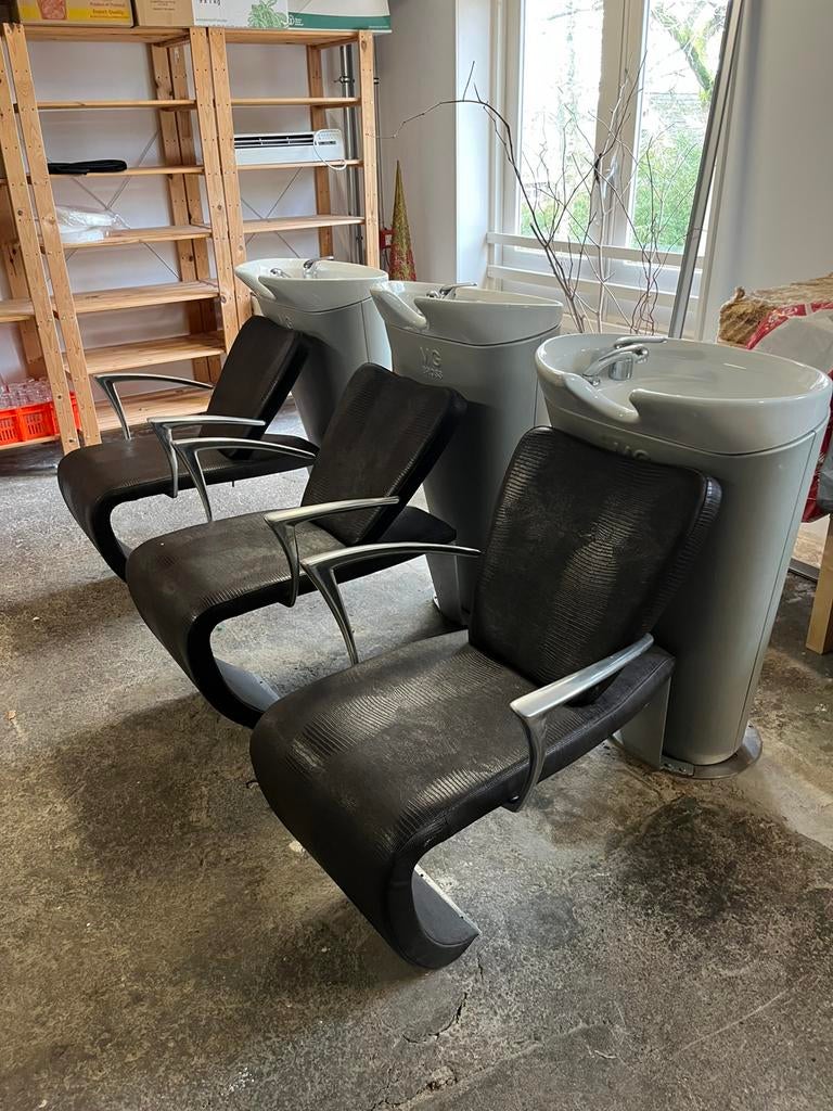 3 MG Bross kappersstoelen incl. wasbak, Huis en Inrichting, Stoelen, Ophalen, Gebruikt, Leer, Drie