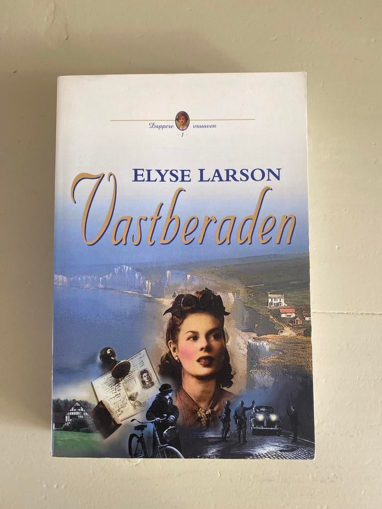 Vastberaden - Elyse Larson, Ophalen of Verzenden, Gelezen, Nederland