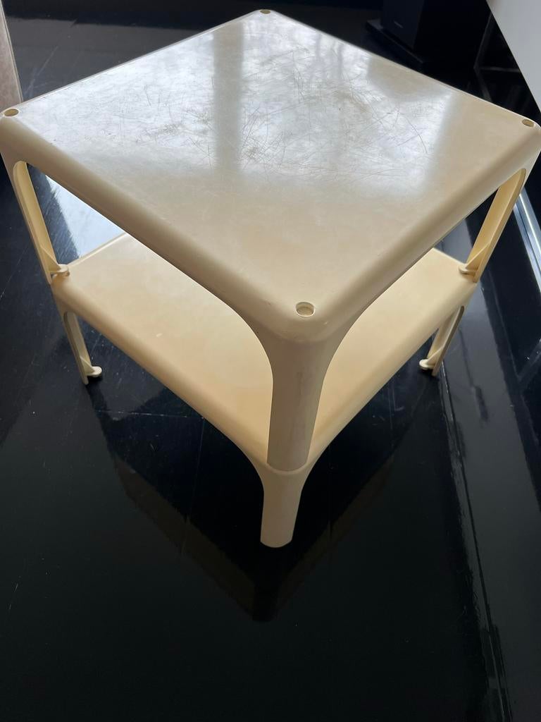 Vintage artemide milano demetrio bijzettafeltjes. 2X, Ophalen, Huis en Inrichting