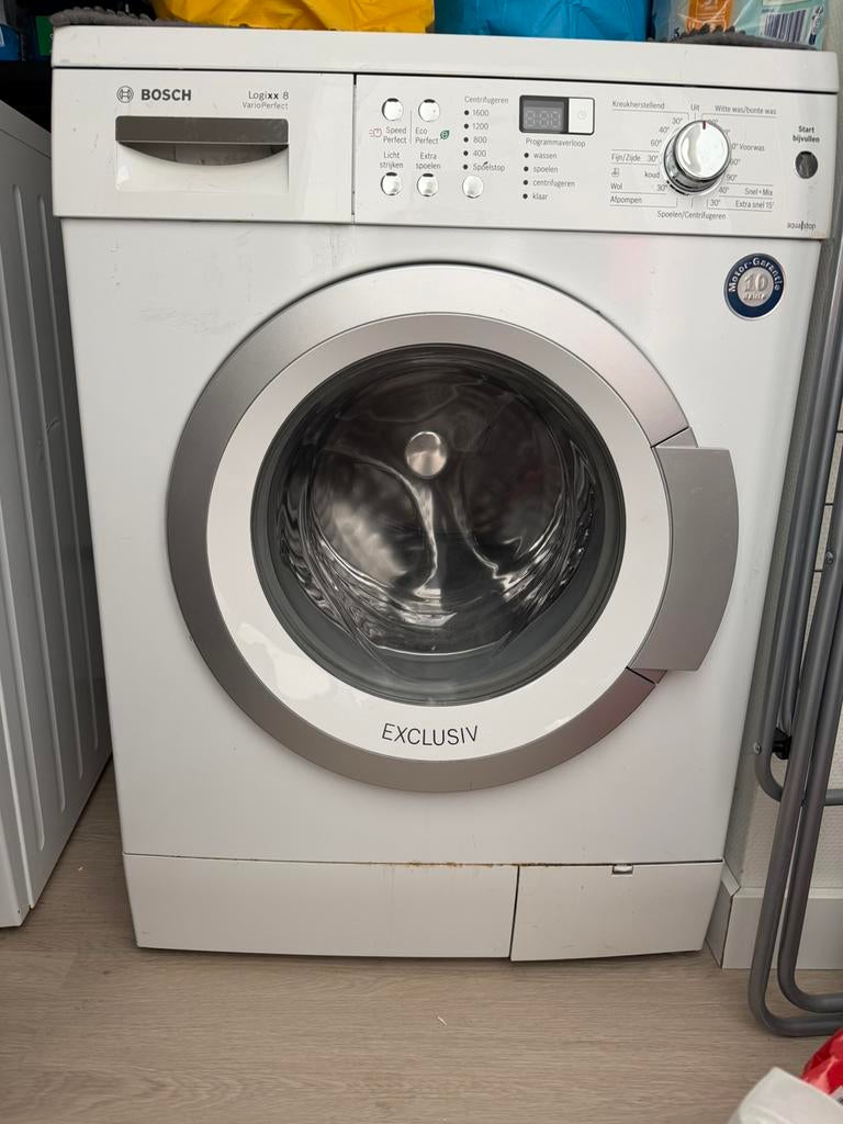 Bosch Logixx 8 VarioPerfect Wasmachine - Exclusiv, Ophalen, Gebruikt, 8 tot 10 kg, 1600 toeren of meer