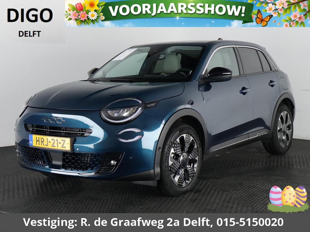 Fiat 600 1.2 Hybrid La Prima | Apple Carplay & AndroidAUTO |, Gebruikt, 1199 cc, Blauw, Origineel Nederlands