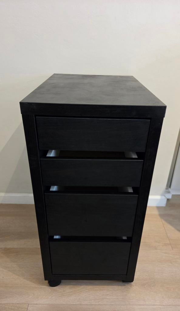 Zwart ladeblok op wieltjes met 4 laden, Huis en Inrichting, Kasten | Ladekasten, Ophalen, Minder dan 50 cm, Gebruikt, Modern, functioneel