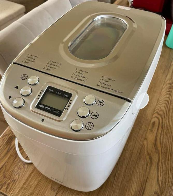 Broodbakmachine met 16 programma's, Witgoed en Apparatuur, Broodbakmachines, 1200 tot 1600 gram deeg, Ophalen, Zo goed als nieuw
