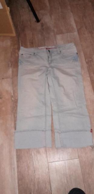 EDC BY ESPRIT FIVE capri spijkerbroek mt 42 z.g.a.n., Ophalen of Verzenden, Zo goed als nieuw, Blauw, W33 - W36 (confectie 42/44)