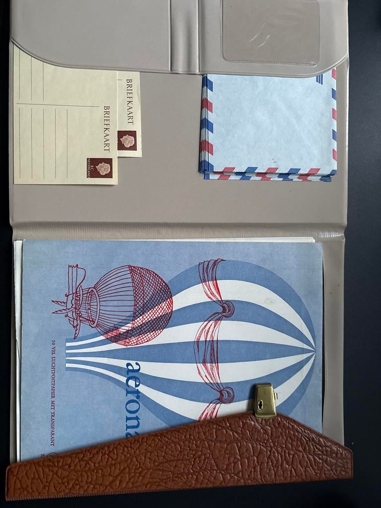 Vintage luchtpostpapier ser uit jaren 50, Ophalen of Verzenden, Envelop