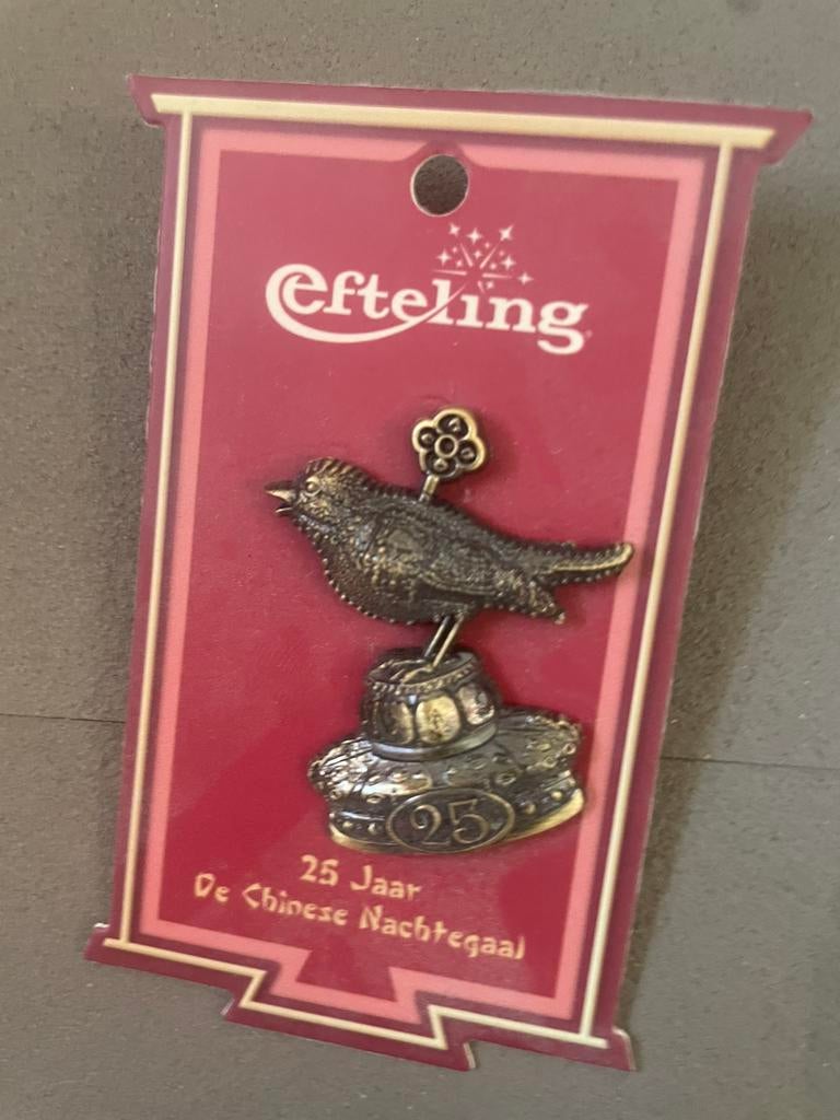 Chinese nachtegaal efteling pin, Verzenden, Zo goed als nieuw, Overige onderwerpen