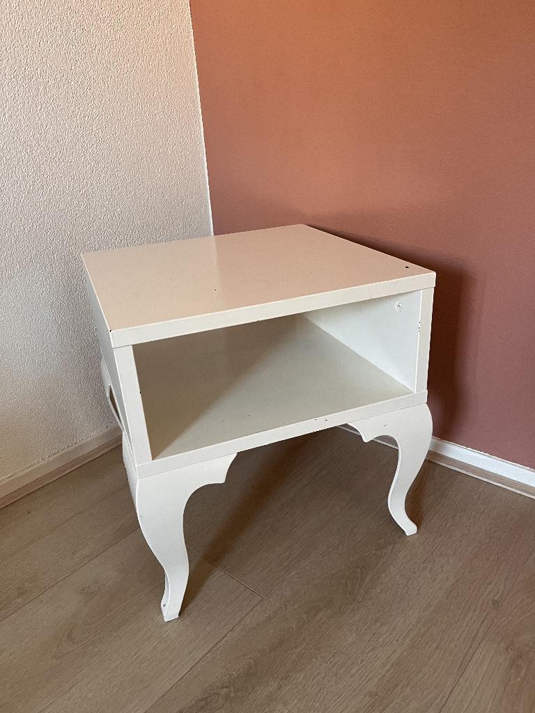 Nachtkastje Ikea, Huis en Inrichting, Slaapkamer | Nachtkastjes, Ophalen, Gebruikt, Minder dan 45 cm, Minder dan 55 cm