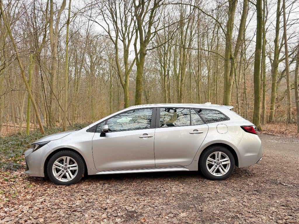 Toyota Corolla TS 1.8 Hybrid 122pk CVT 2022 Grijs, 1345 kg, 450 kg, USB, Hybride Elektrisch/Benzine