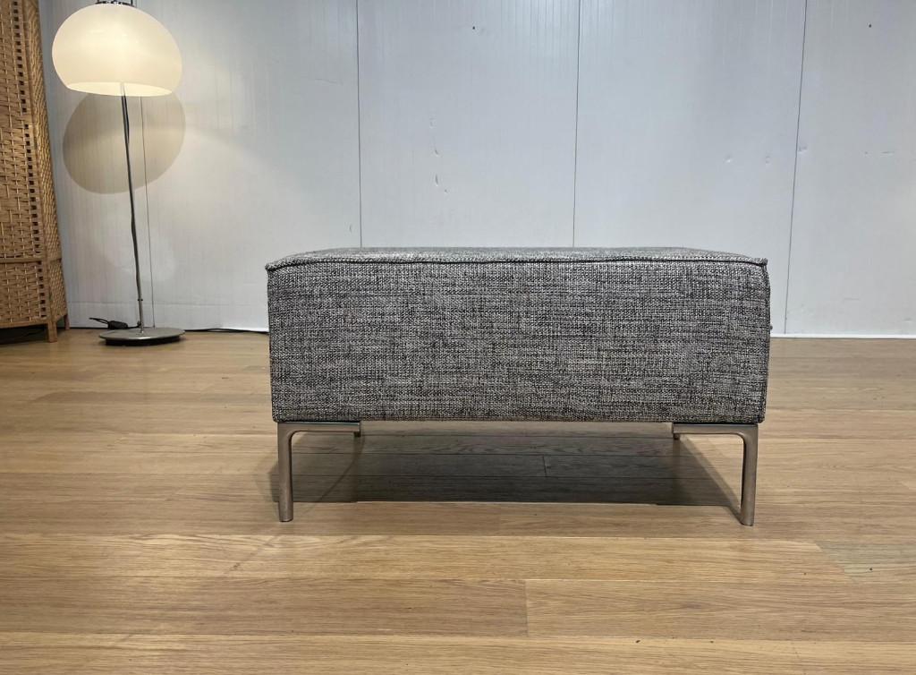 ZGAN Design on Stock Bloq Hocker + GARANTIE NP €950, 50 tot 75 cm, Design on Stock, Ophalen of Verzenden, Zo goed als nieuw