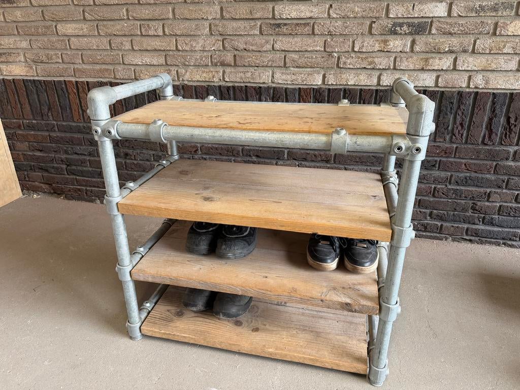 Steigerbuizen schoenenrek - Industrieel design, Ophalen, Gebruikt