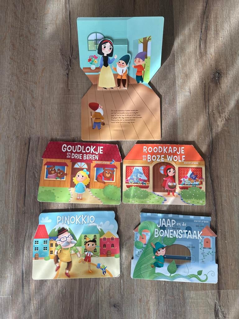 5 leuke pop-up sprookjesboeken, Ophalen of Verzenden, Gelezen