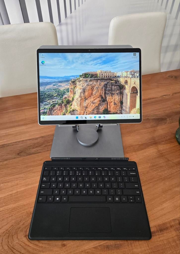 Microsoft Surface Pro 9 12th Gen
i5-1245U 8GB 256G +, Ophalen of Verzenden