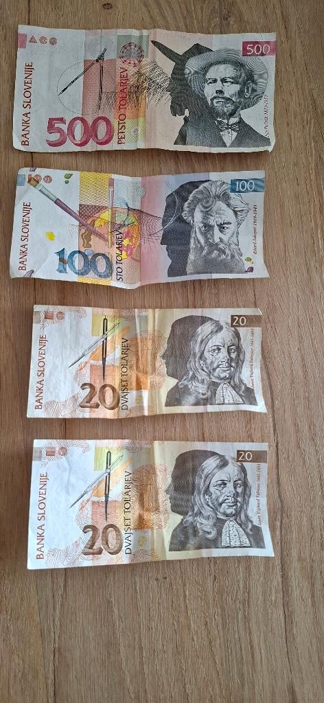 Papiergeld Slovenië, Postzegels en Munten, Munten | Europa | Euromunten, Ophalen of Verzenden, Slovenië, Overige waardes, Losse munt