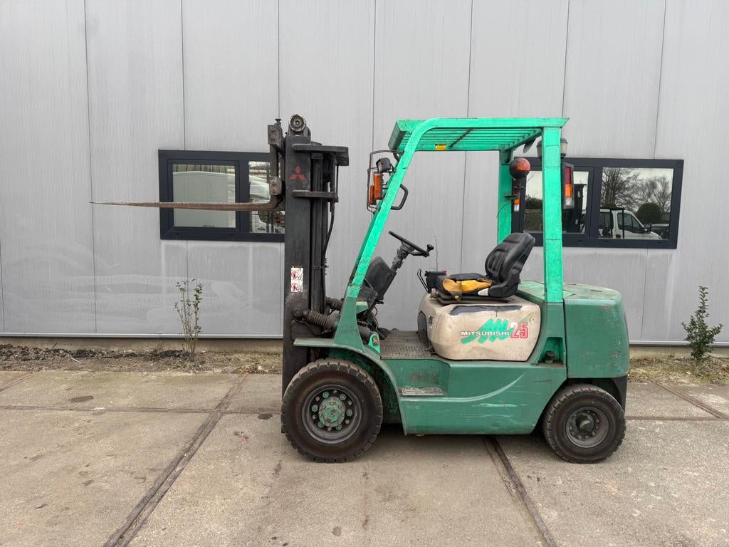 Mitsubishi diesel heftruck triplo 430cm vrije heffing 2500kg, Ophalen, Diesel, Heftruck, Mitsubishi