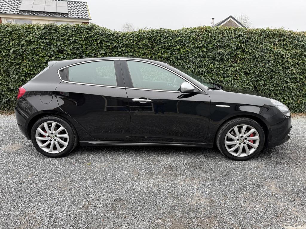 Alfa Romeo Giulietta 1.4 T Distinctive | Leer | Navi | Autom, Auto's, Voorwielaandrijving, Gebruikt, Euro 6, 4 cilinders