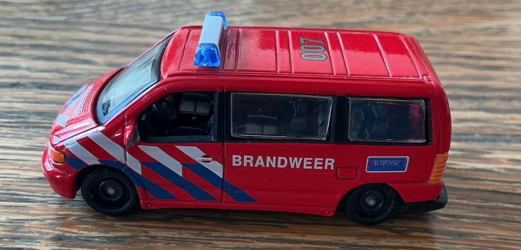 Brandweerwagen bus mercedes benz vito 6.5 cm, Ophalen, Gebruikt, Bus of Vrachtwagen