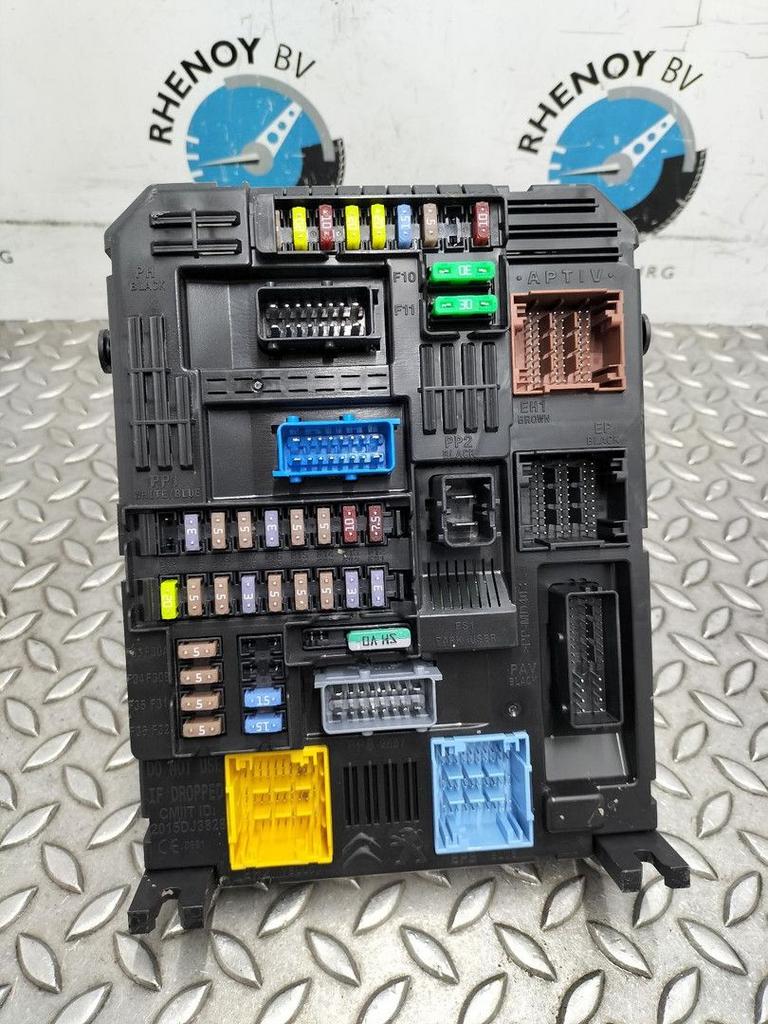 CITROEN C5 AIRCROSS C84  ZEKERINGKAST 2023, Ophalen of Verzenden, Gebruikt, Stiba lid