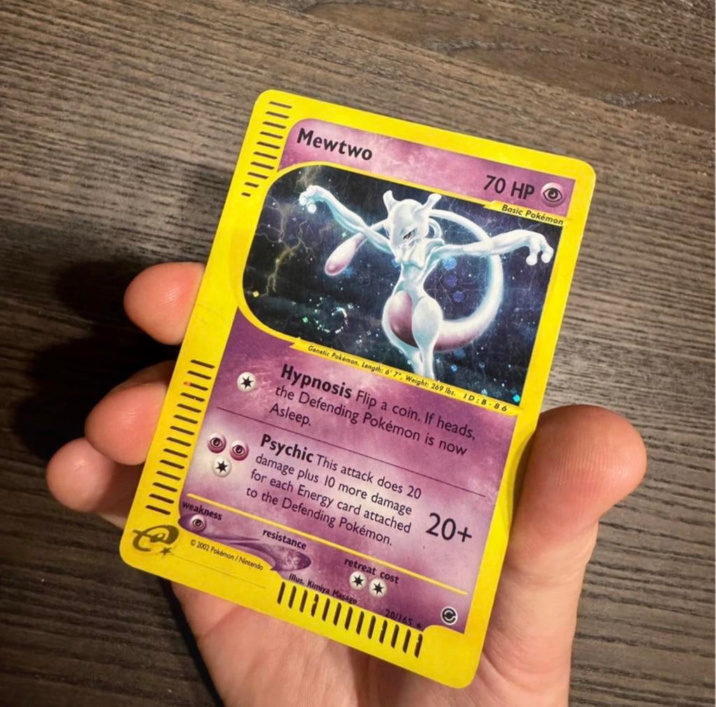 Pokemon mewtwo 20/165 expedition holo met swirl 🌀, Ophalen of Verzenden, Zo goed als nieuw