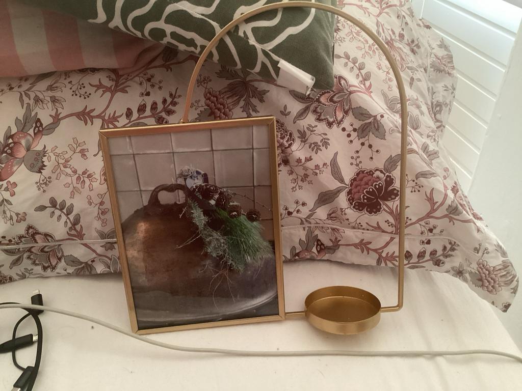 Gouden fotohouder met waxinelichthouder, Ophalen of Verzenden, Zo goed als nieuw, Overige typen, Minder dan 50 cm