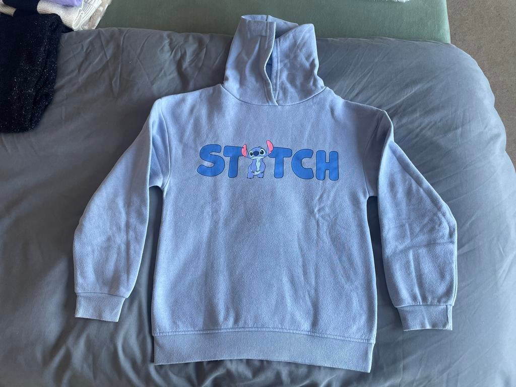Stitch hoodie maat 140, Kinderen en Baby's, Kinderkleding | Maat 140, Ophalen of Verzenden, Gebruikt, Jongen of Meisje, Trui of Vest
