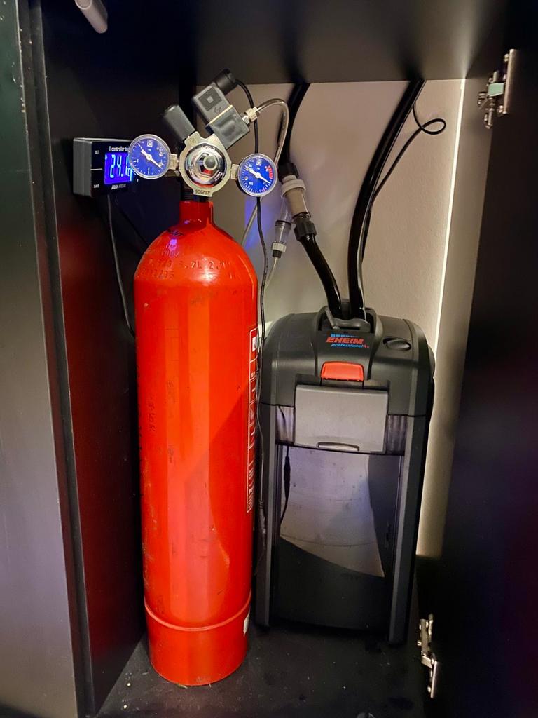 5000 gram co2 volle flessen, Ophalen of Verzenden, Zo goed als nieuw